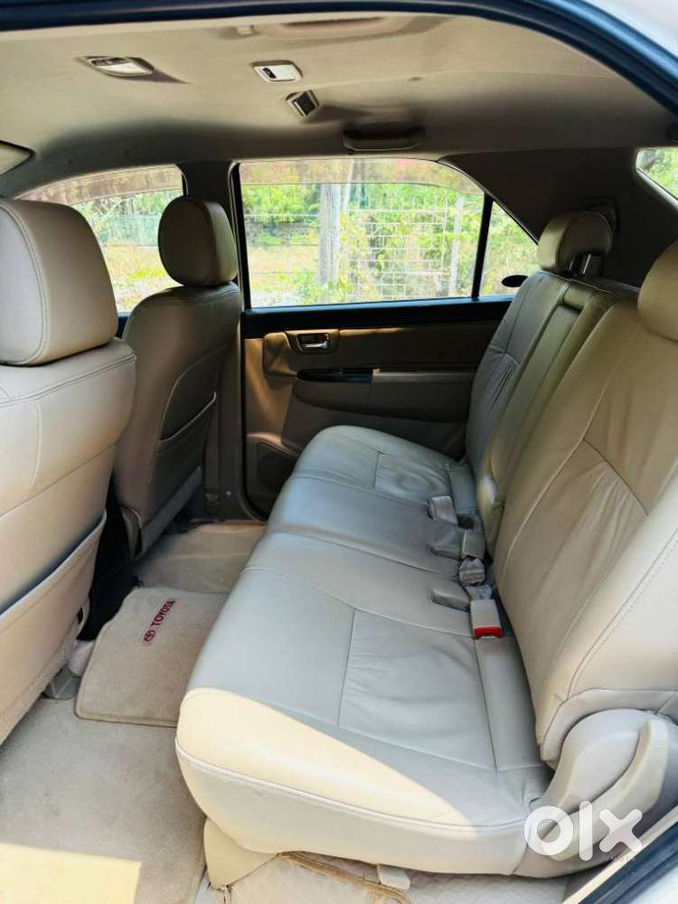 Toyota Fortuner 3.0 4x2 Mt, 2014, Diesel