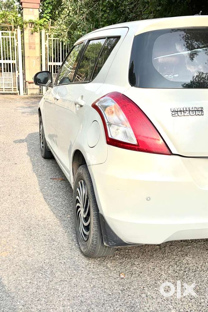 Maruti Suzuki Swift Vxi, 2017, Petrol