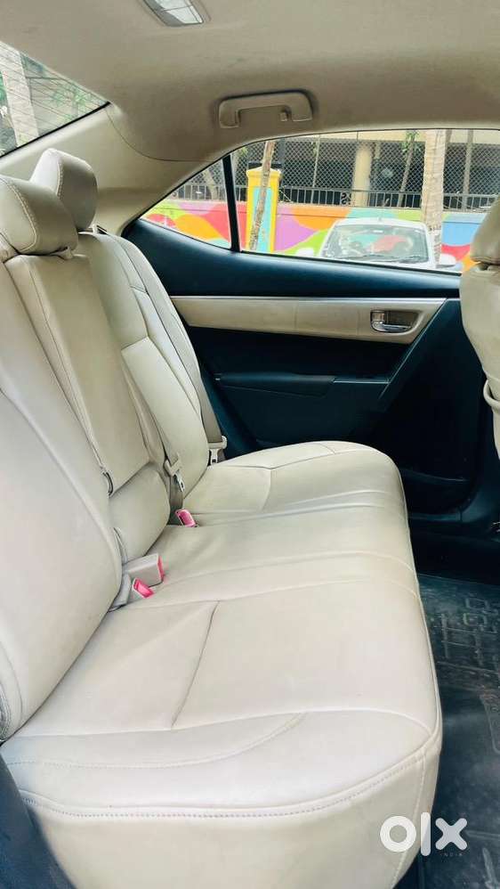 Toyota Corolla Altis 2016 Petrol Well Maintained
