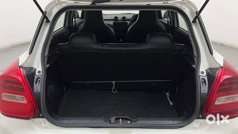 Maruti Suzuki Swift 1.3 Lxi, 2022, Petrol