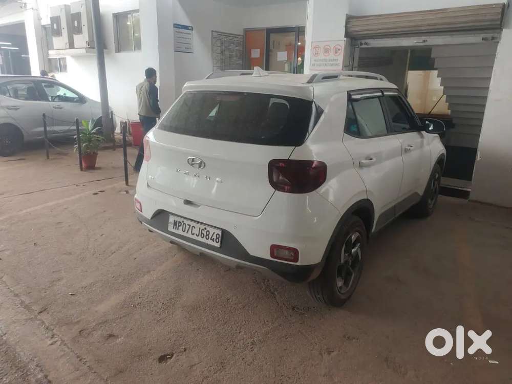 9 Lakh Me Venue Sx Diesel Car Sell, Govindpuri, City Center, Gwalior