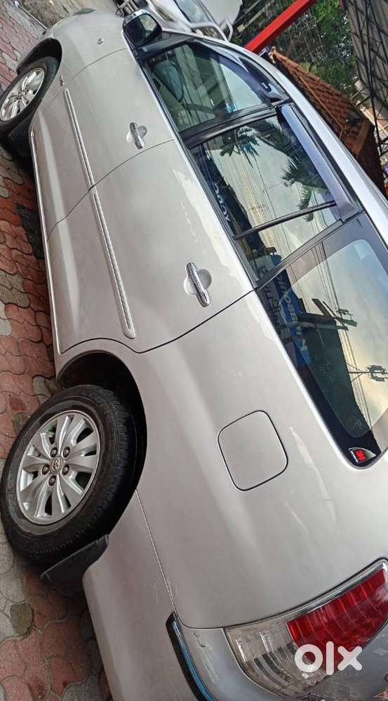 Toyota Innova 2.5 V 7 Str, 2011, Diesel