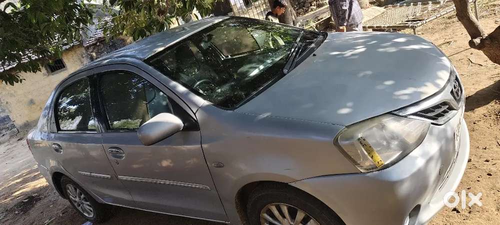 Toyota Etios Cross 2011