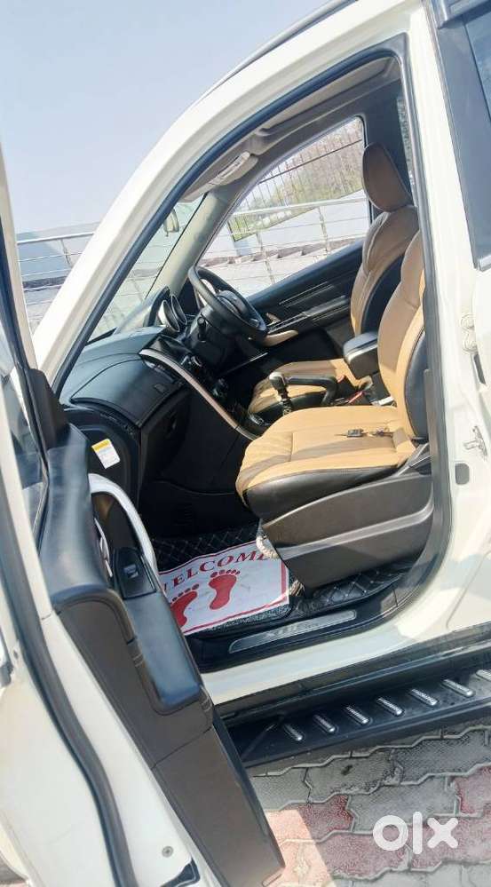 Mahindra Xuv500 W11, 2018