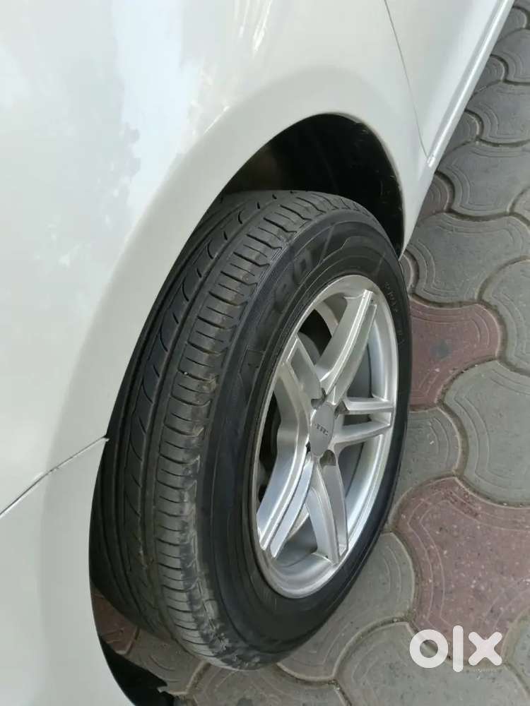 Maruti Suzuki Swift Vxi 2016