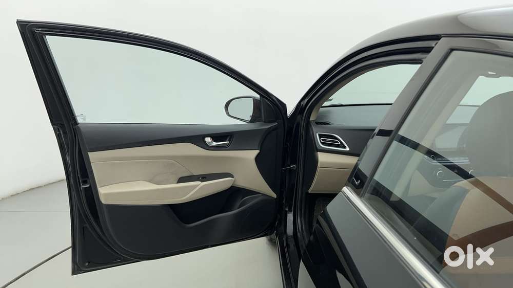 Hyundai Verna 1.5 Sx Ivt, 2020, Petrol