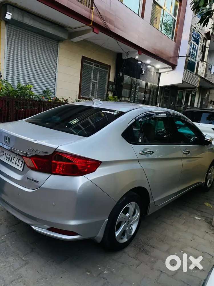 Honda City At 2015