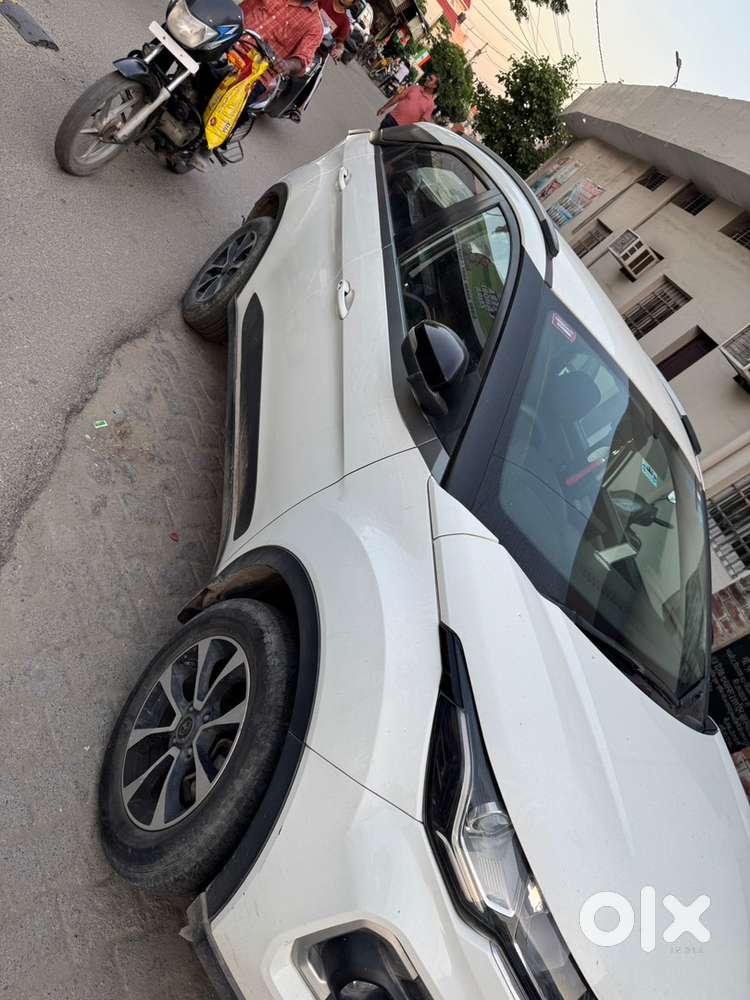 Tata Nexon Petrol 2021