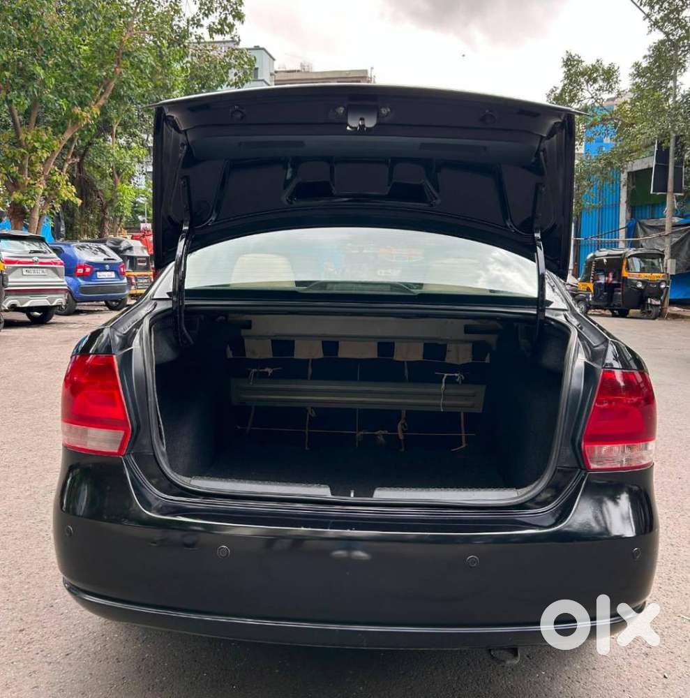 Volkswagen Vento Petrol Highline, 2011, Petrol