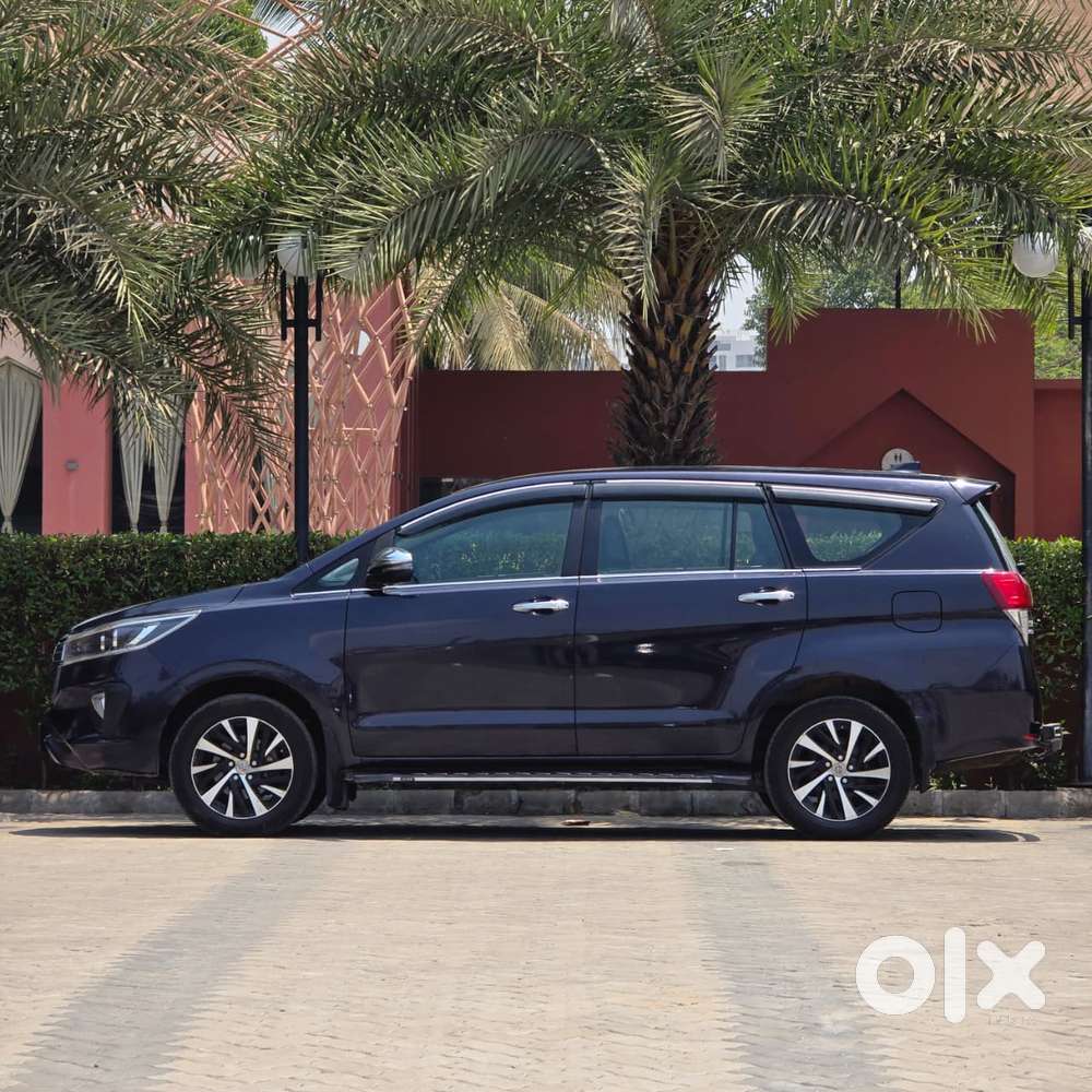 Toyota Innova Crysta 2.4 Z 7 Str, 2022, Diesel