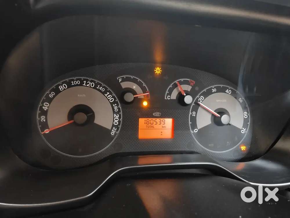 Fiat Linea Multijet 2012