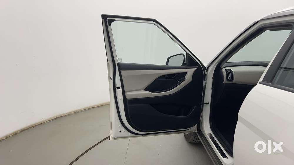 Hyundai Creta 1.5 Ex Petrol, 2023, Petrol