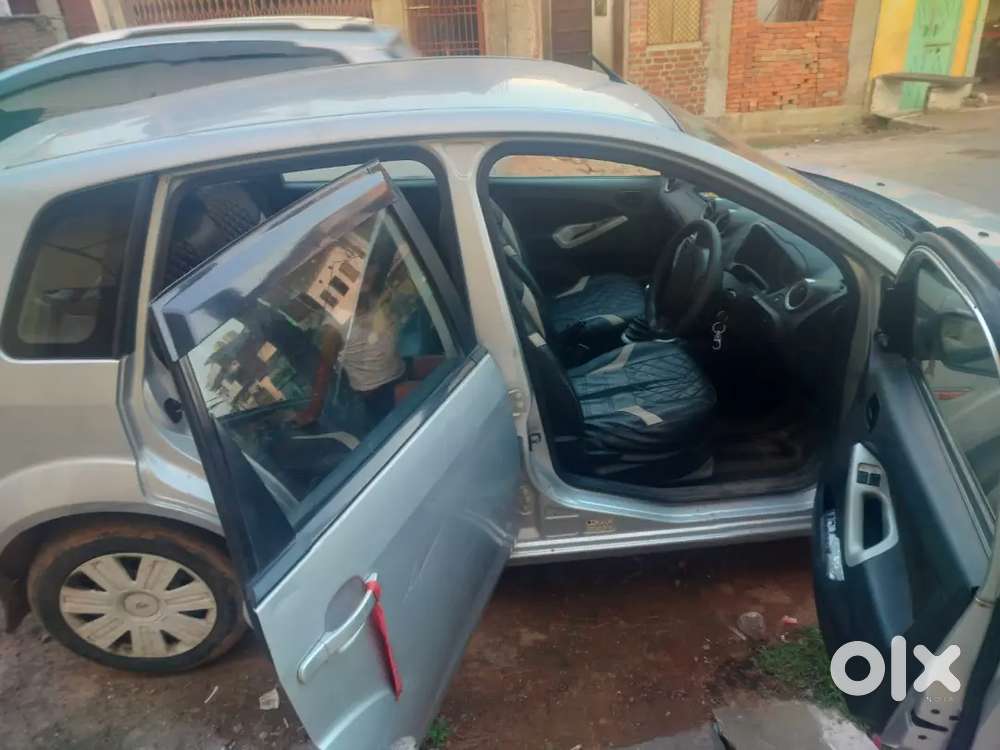 Ford Figo 2012 Diesel 80000 Km Driven