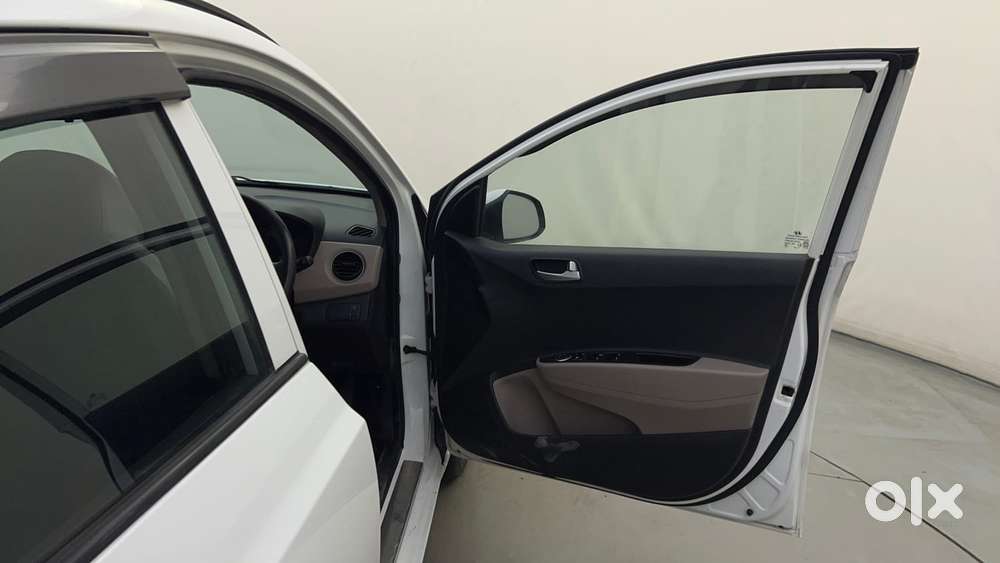 Hyundai Grand I10 1.2 Kappa Sportz, 2016, Petrol