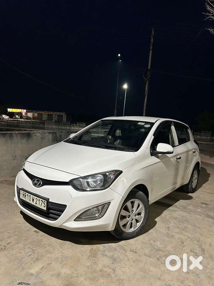 Hyundai I20 2014 Diesel 80870 Km Driven