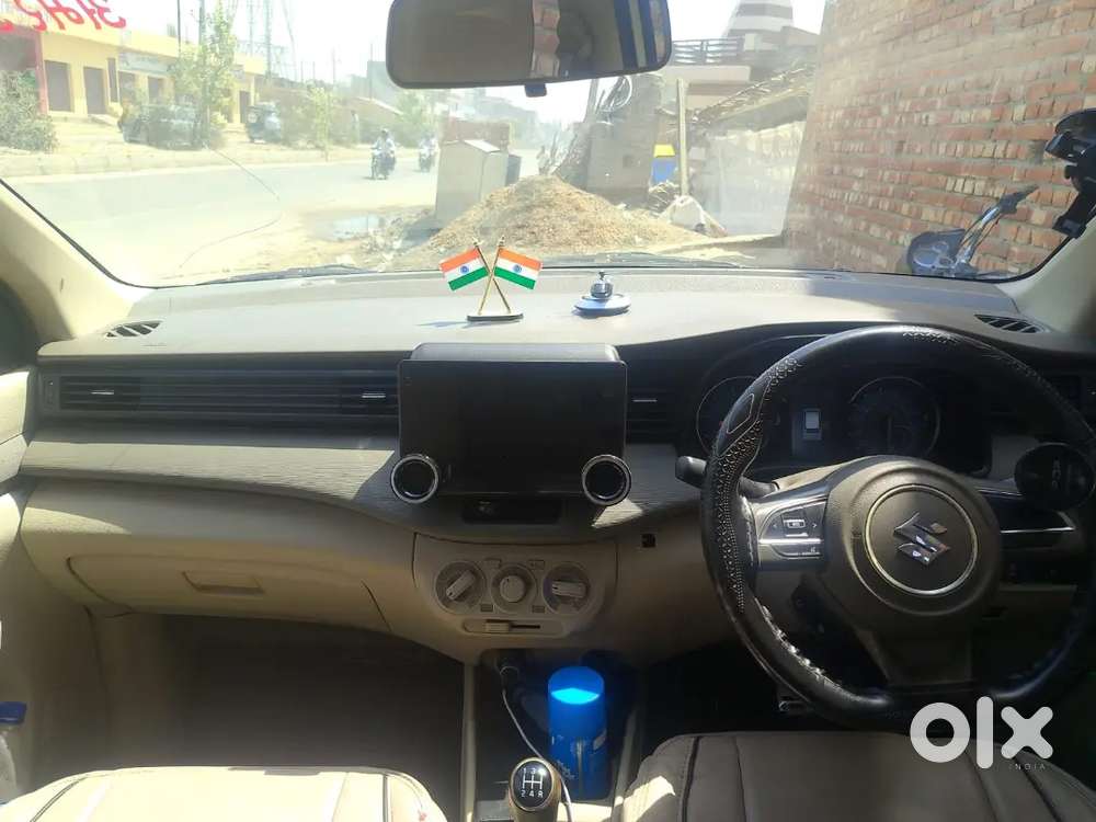 Gadi 1st Class Condition Hai Only Petrol Hai