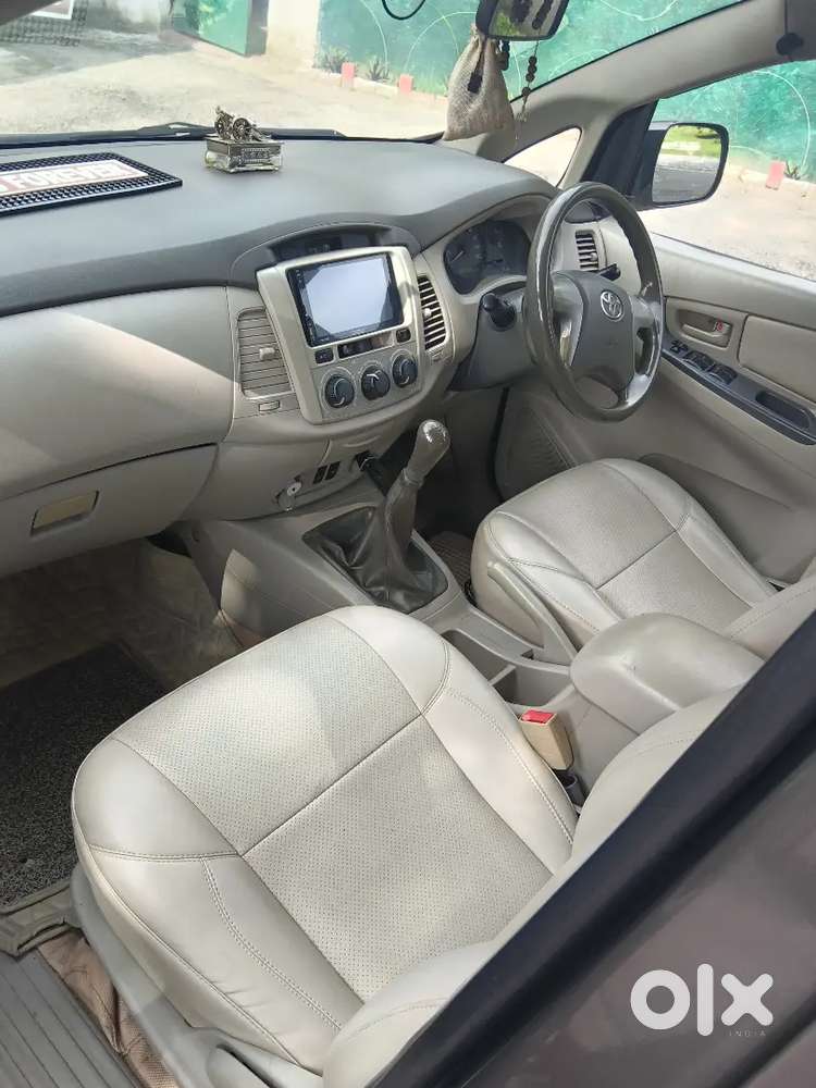 Toyota Innova Diesel 2012