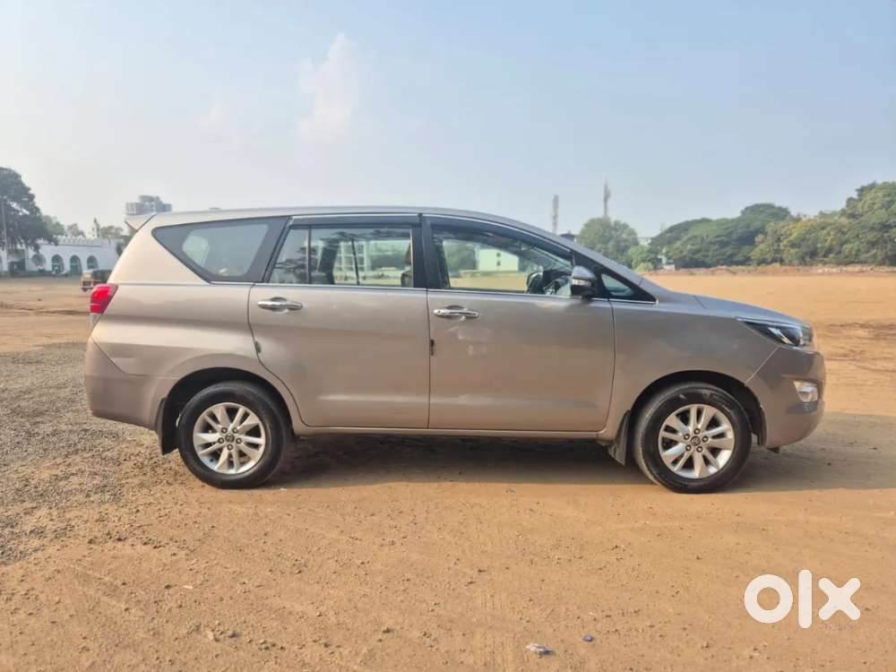 Toyota Innova Crysta [2020-ongoing] 2.4 Vx 7 Str, 2016, Diesel