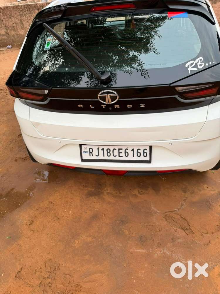 Tata Altroz 1.2 Petrol 2023