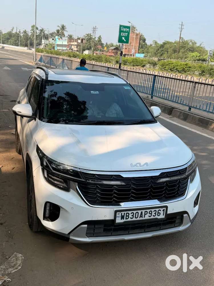 Kia Seltos Petrol Manual 2024 Year , Panaramic Sunroof