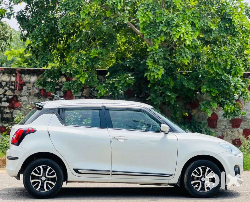 Maruti Suzuki Swift Vxi + Manual, 2021, Petrol