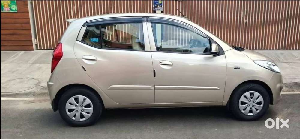 Hyundai I10 Sportz At, 2011, Petrol