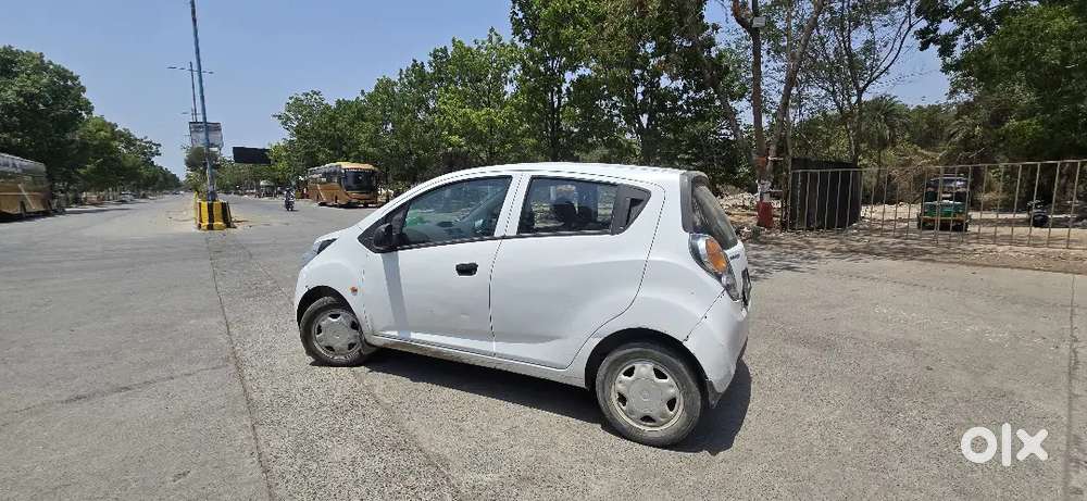 Chevrolet Beat 2013 Diesel Well Maintained With Front New Tire