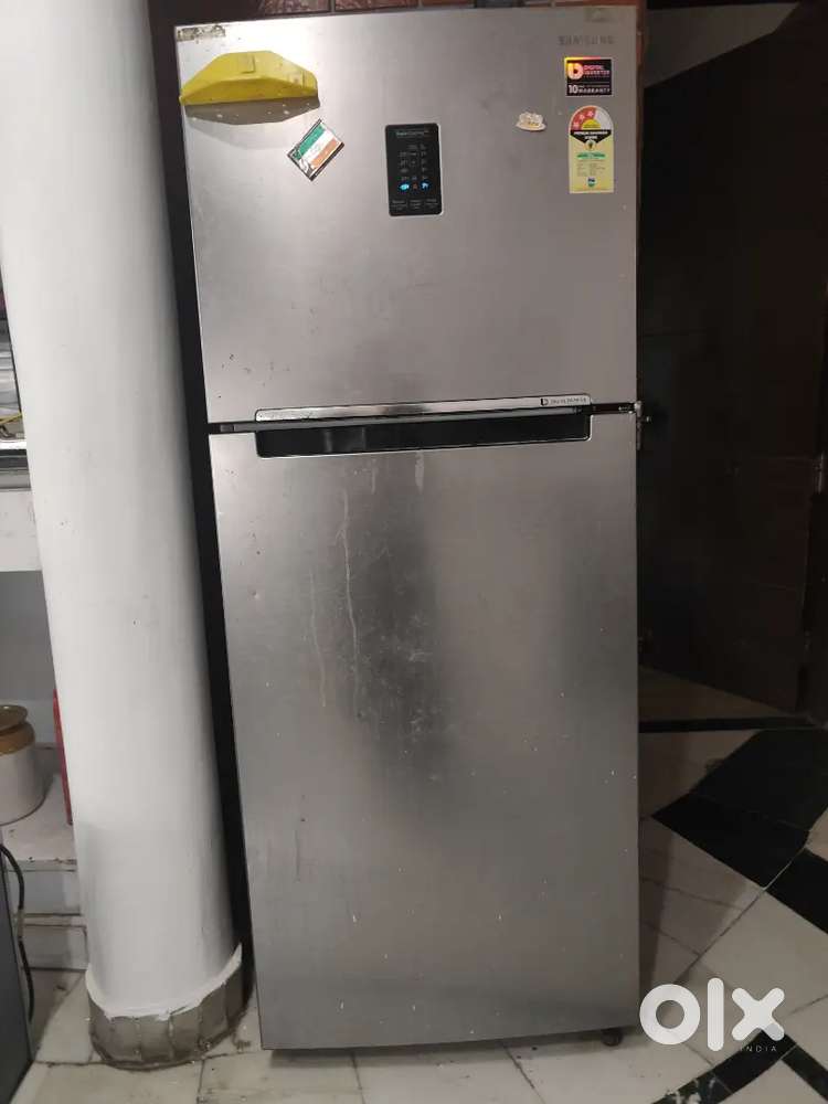 Samsung fridge 2018 model well in condition