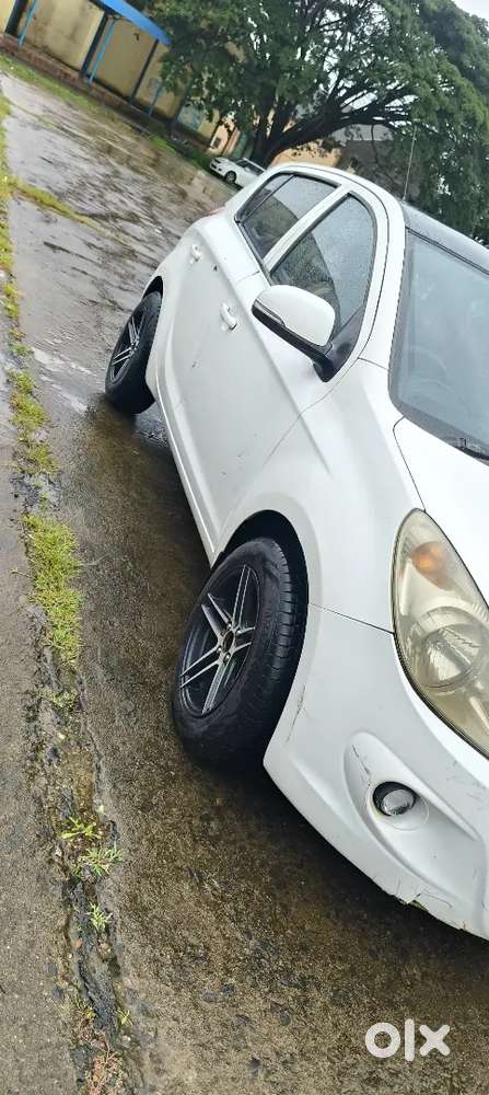 Hyundai I20 Sportz 2012