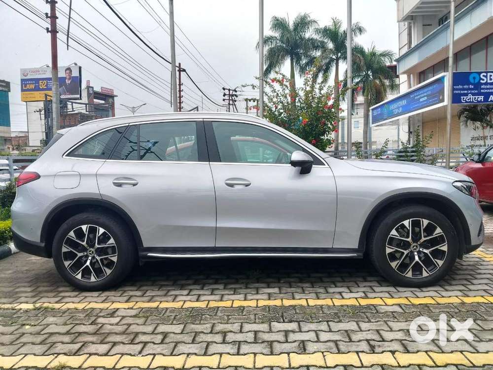 Mercedes-benz Glc 2025 Petrol Well Maintained
