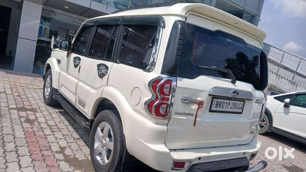 Mahindra Scorpio S9, 2019