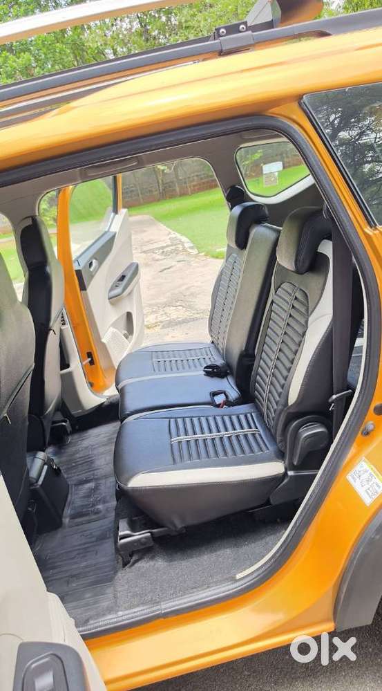 Renault Triber Rxz Easy-r Amt, 2023, Petrol