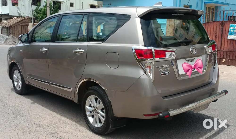 Toyota Innova Crysta - 1st Owner - Bronze Colour -  Vx Variant.