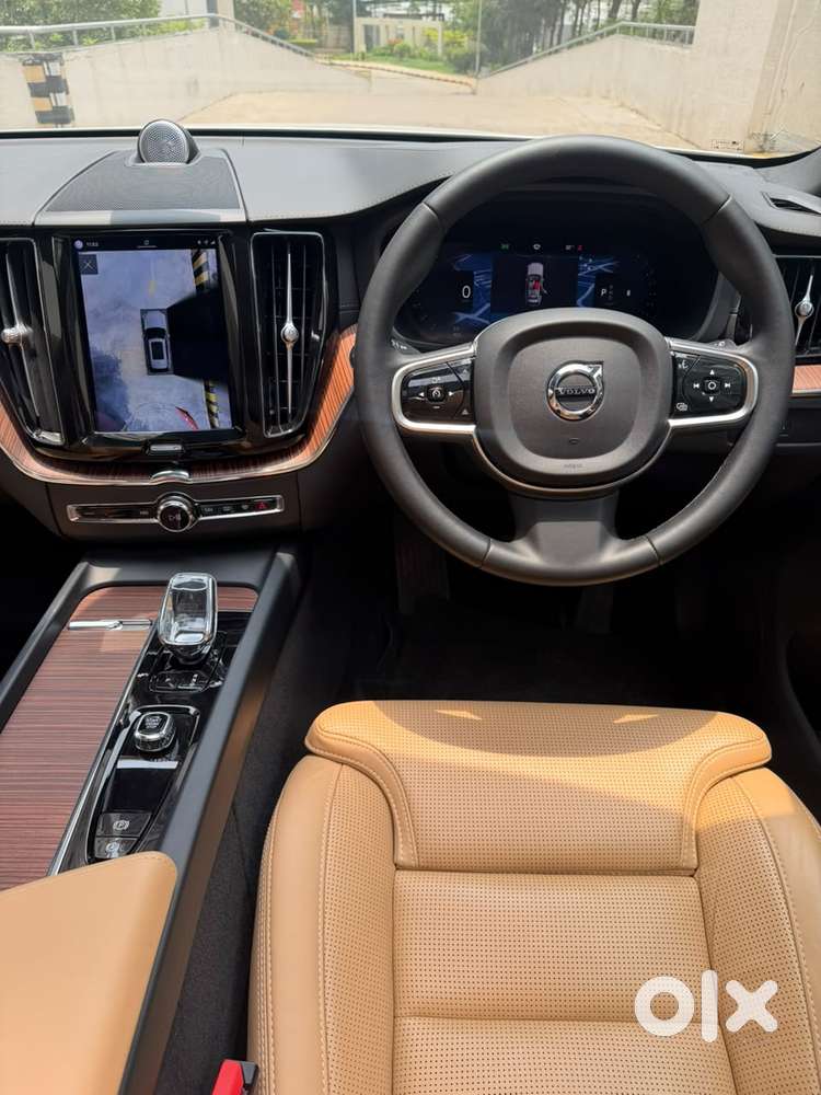 Volvo Xc60 Inscription D5, 2024, Petrol