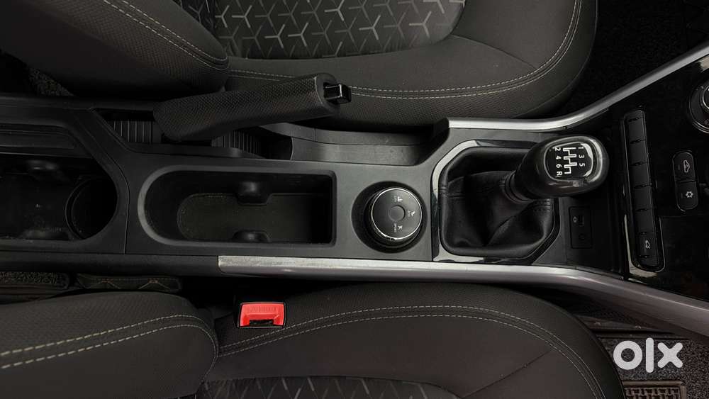 Tata Nexon 1.2 Revotron Xm (s), 2022, Petrol