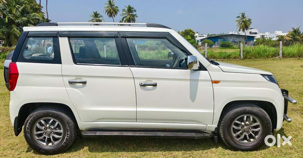 Mahindra Tuv 300 T10, 2018, Diesel