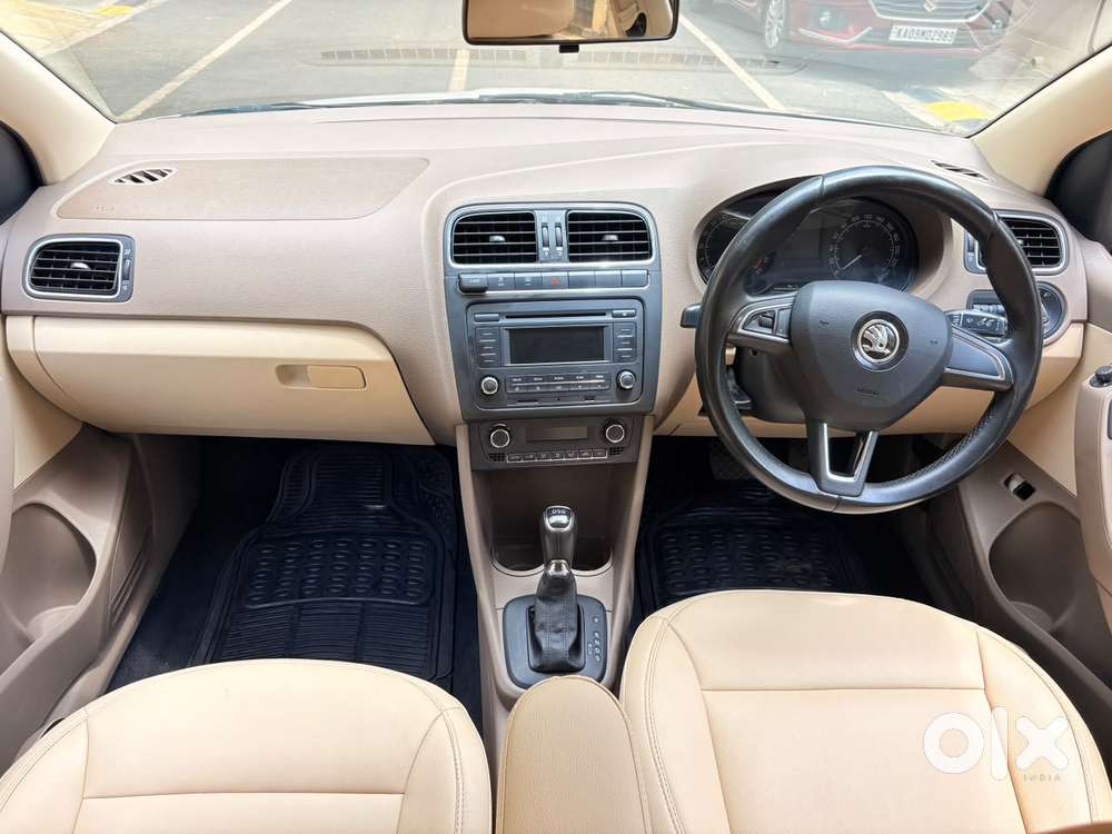 Skoda Rapid 1.5 Tdi At Elegance Plus Black Package, 2015, Diesel