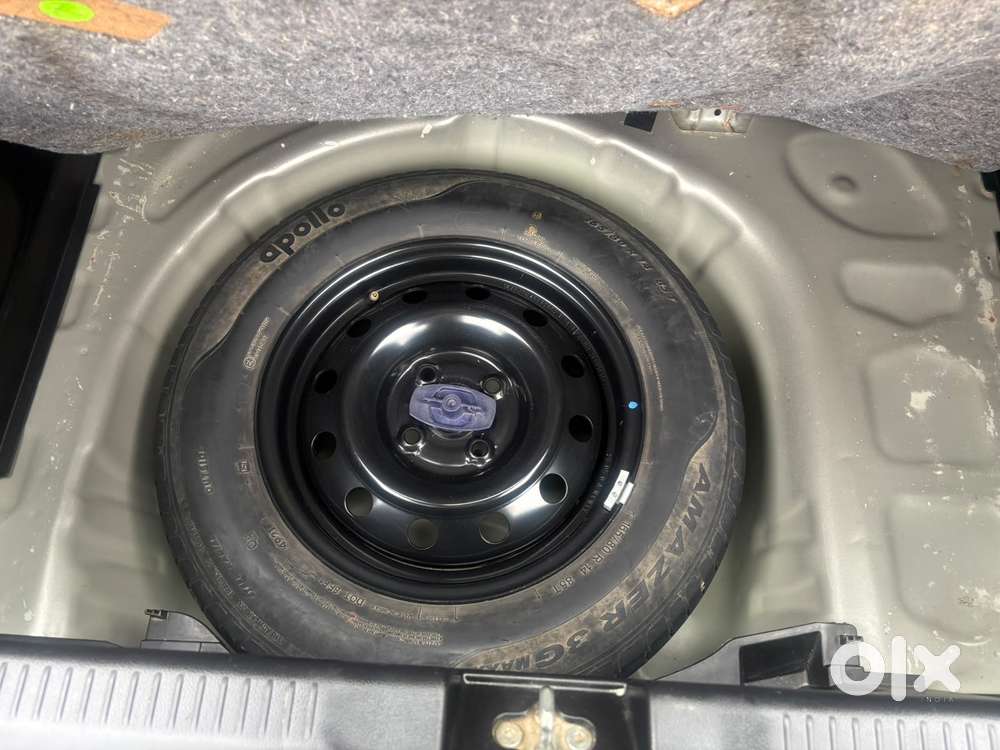 Maruti Suzuki Swift Vxi + Manual, 2023, Petrol