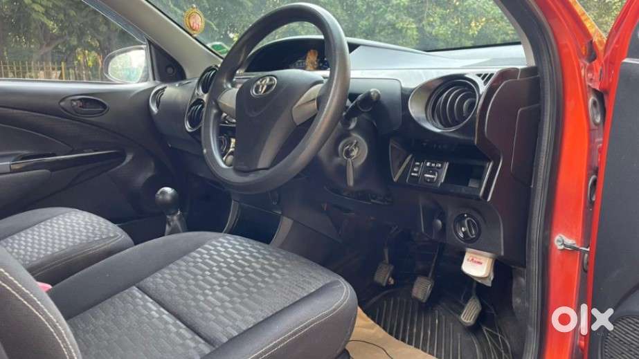 Toyota Etios Cross 1.2l G, 2017, Petrol