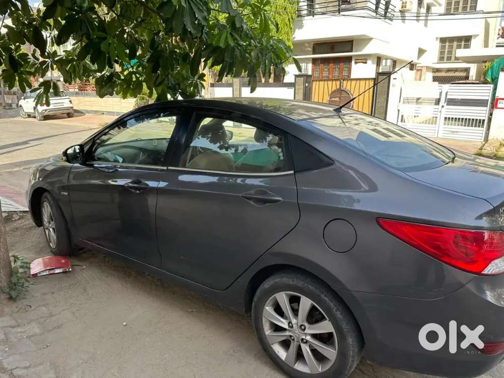 Hyundai Verna Fluidic 2012