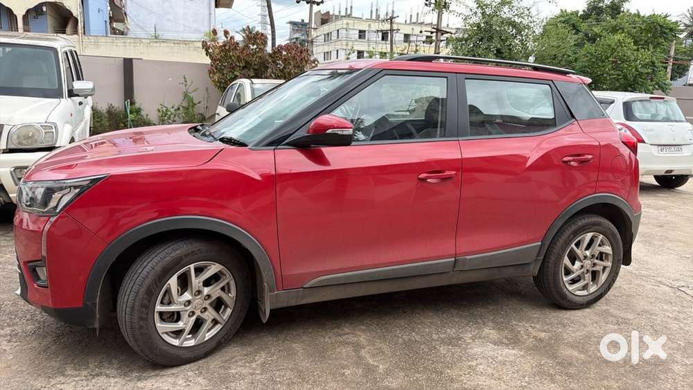 Mahindra Xuv300 2023 Diesel Well Maintained