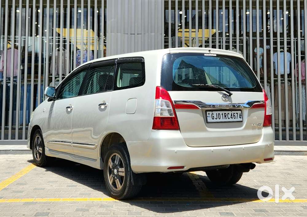 Toyota Innova 2.5 G (diesel) 8 Seater, 2013, Diesel