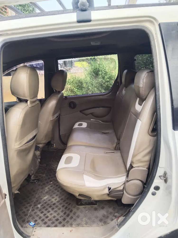 Mahindra Xylo 2012