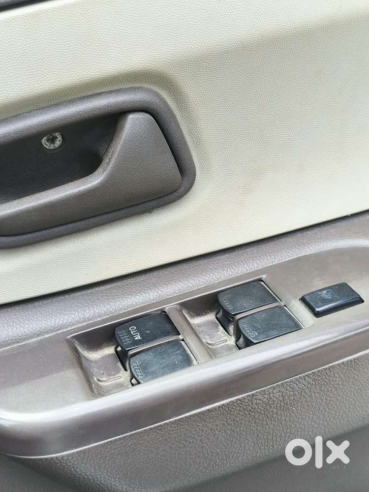 Maruti Suzuki Zen Estilo Vxi Bsiv, 2011, Petrol
