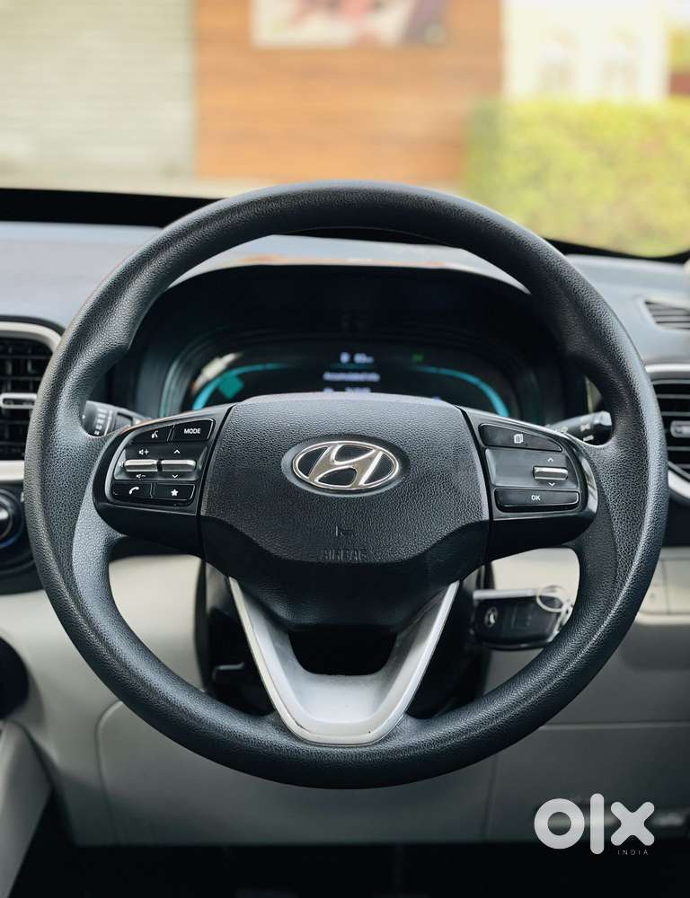 Hyundai Venue 1.2 S (o), 2022, Petrol