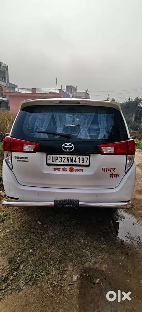 Toyota Innova Crysta 2.4 G Mt 7 Str, 2023, Diesel