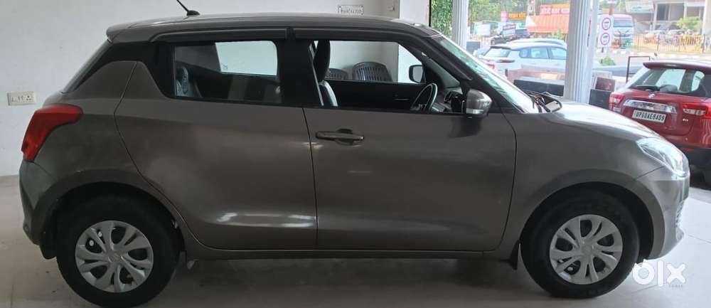 Maruti Suzuki Swift 1.2 Vxi (o), 2022, Petrol