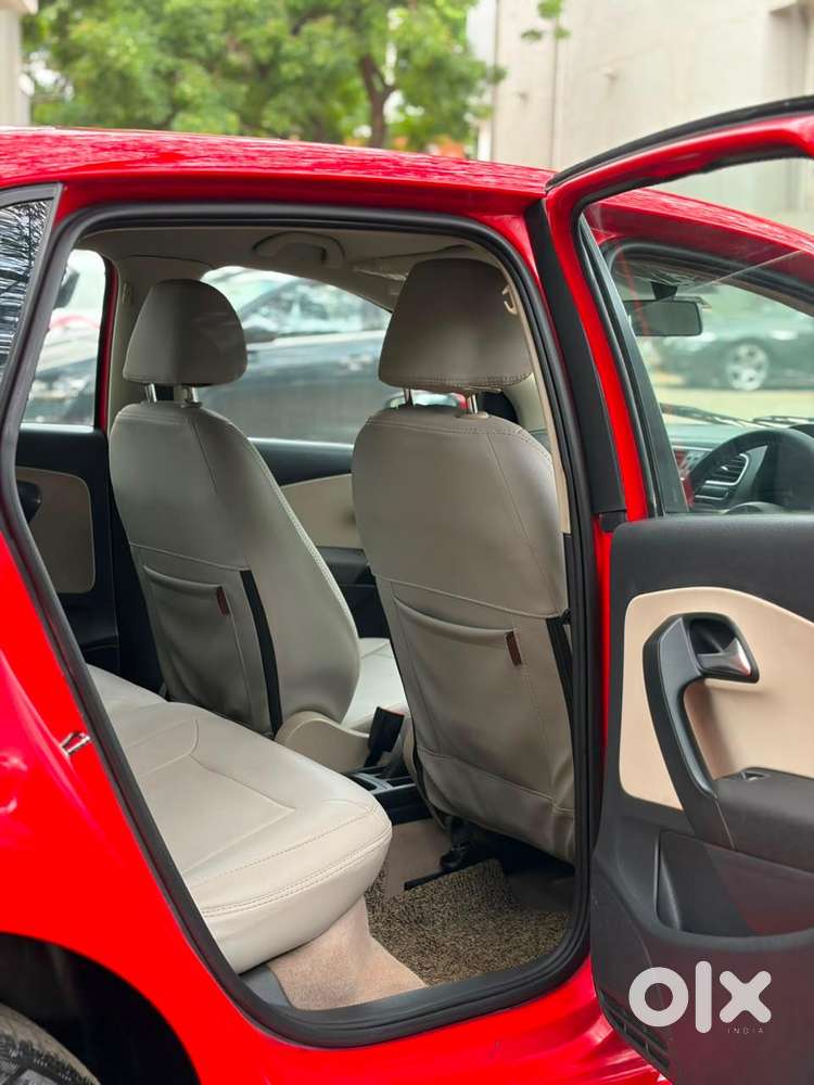 Volkswagen Polo Petrol Highline 1.2l, 2011, Petrol