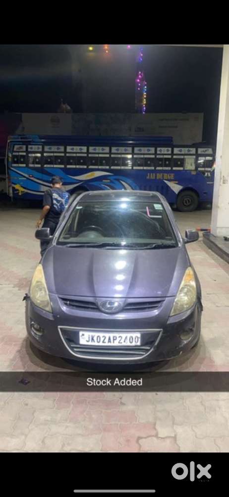 Hyundai I20 Asta Petrol 2010
