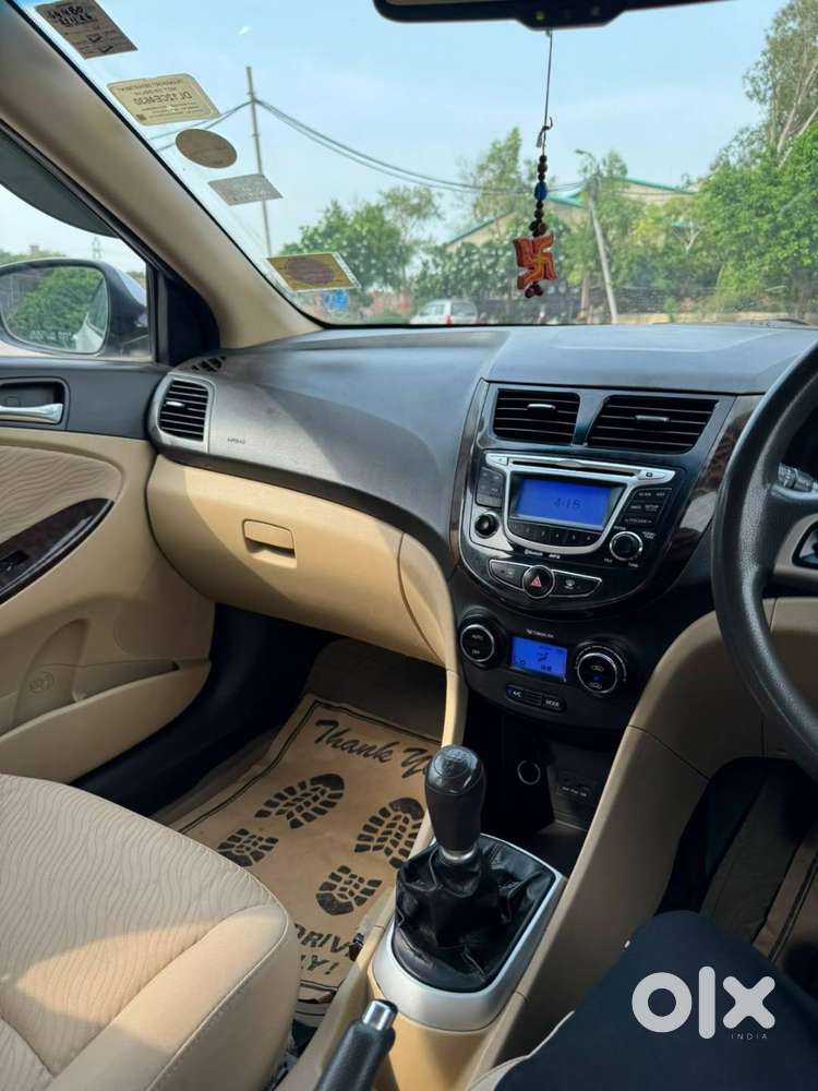 Hyundai Verna Fluidic Sx 1.6 Vtvt Petrol Car